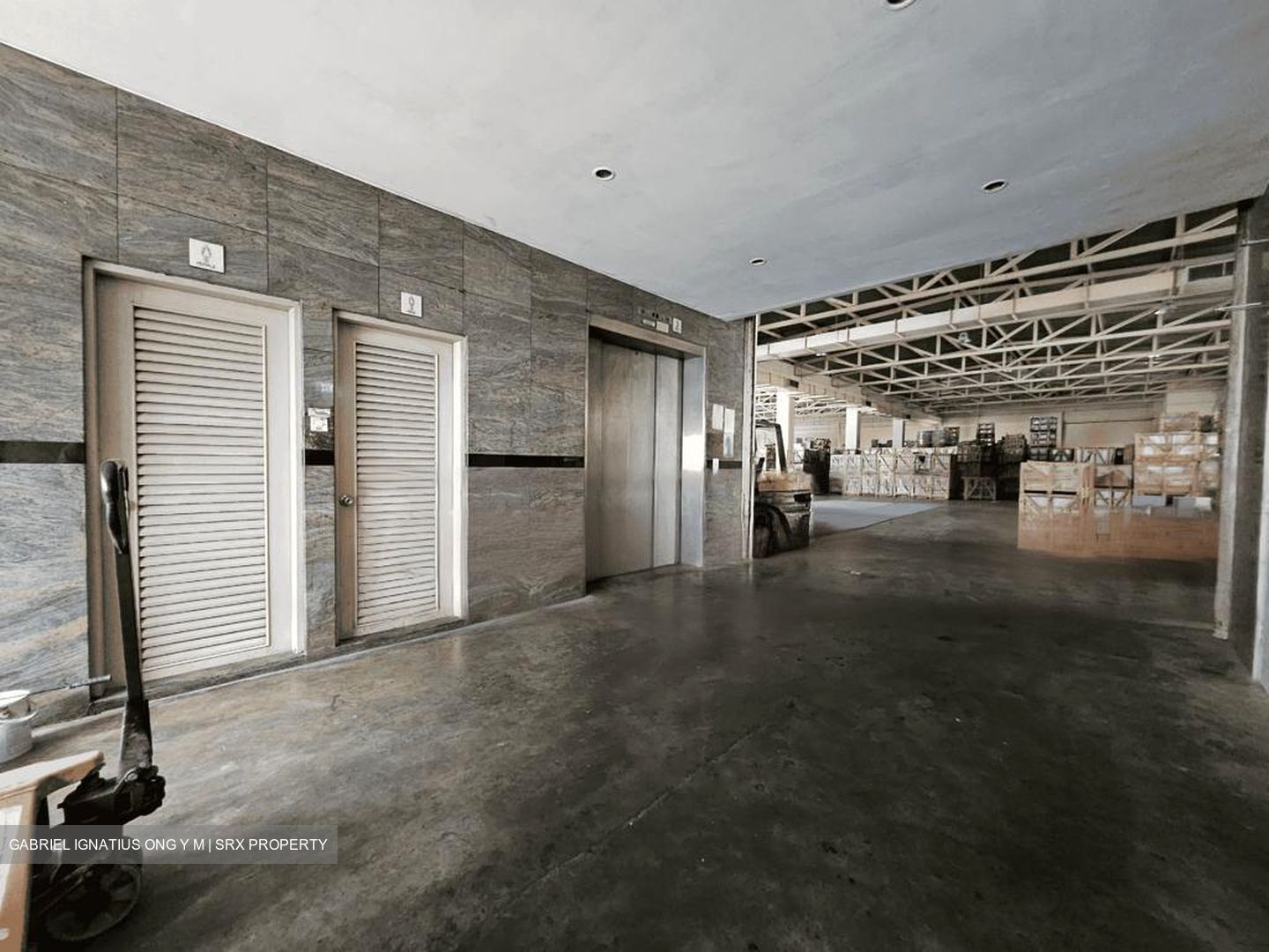 Abv Industrial Building (D16), Factory #455109071